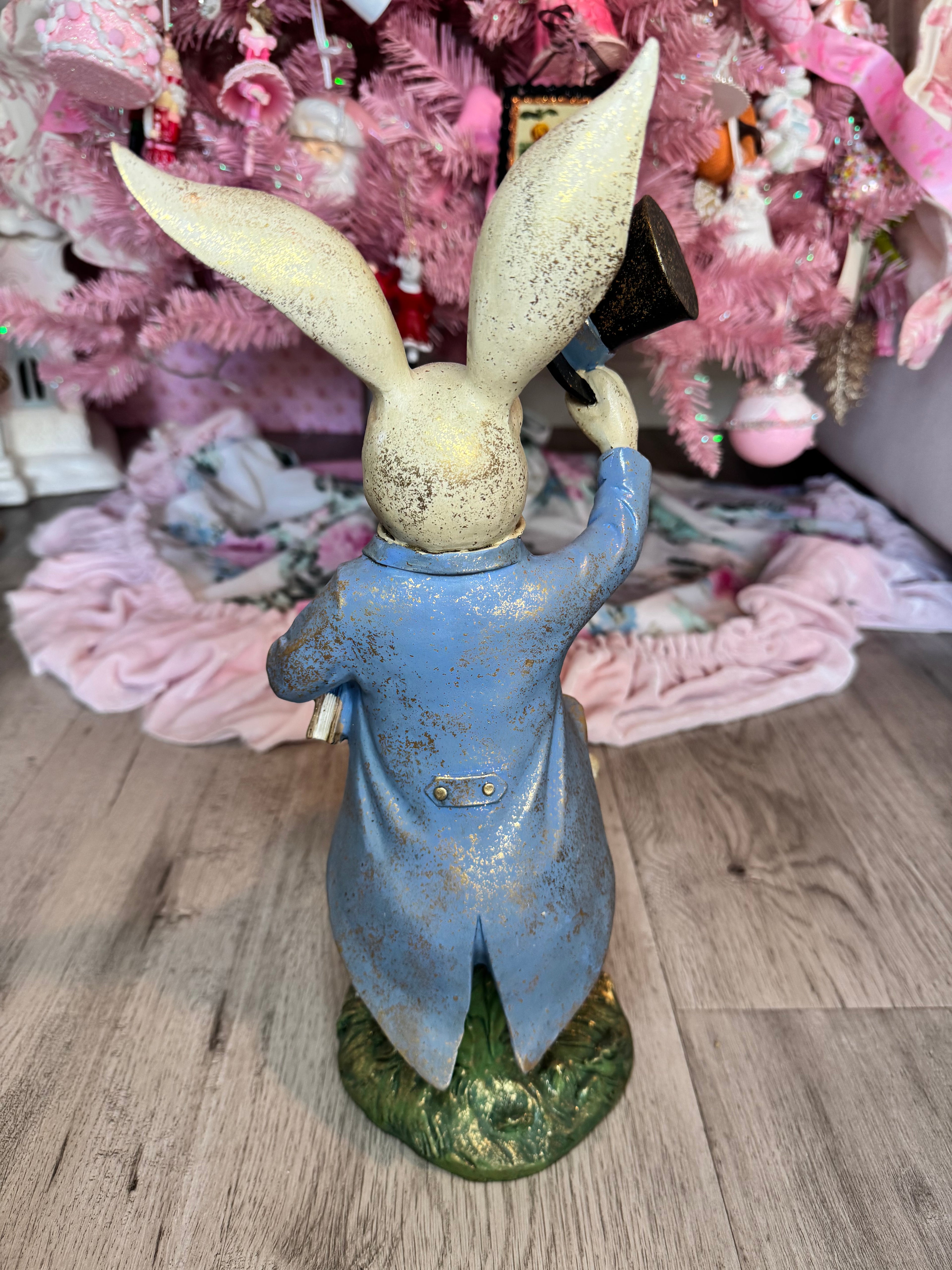 Top Hat Resin Bunny