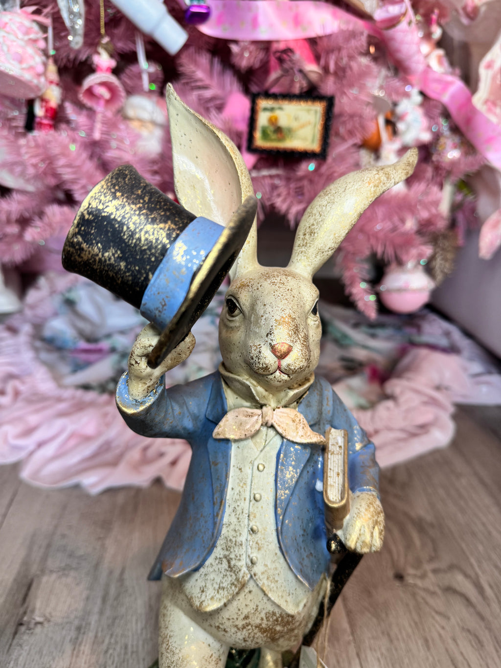 Top Hat Resin Bunny