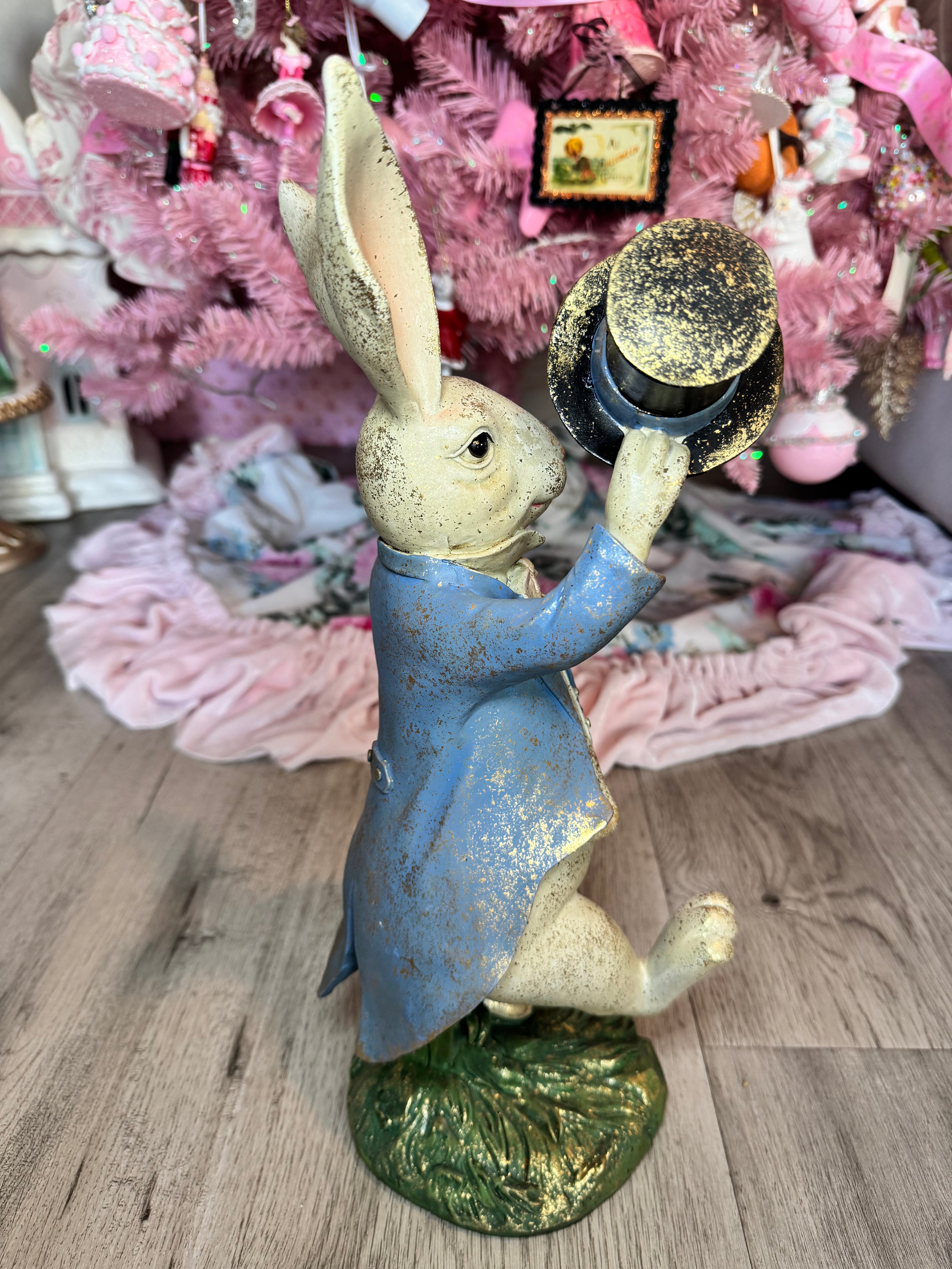 Top Hat Resin Bunny